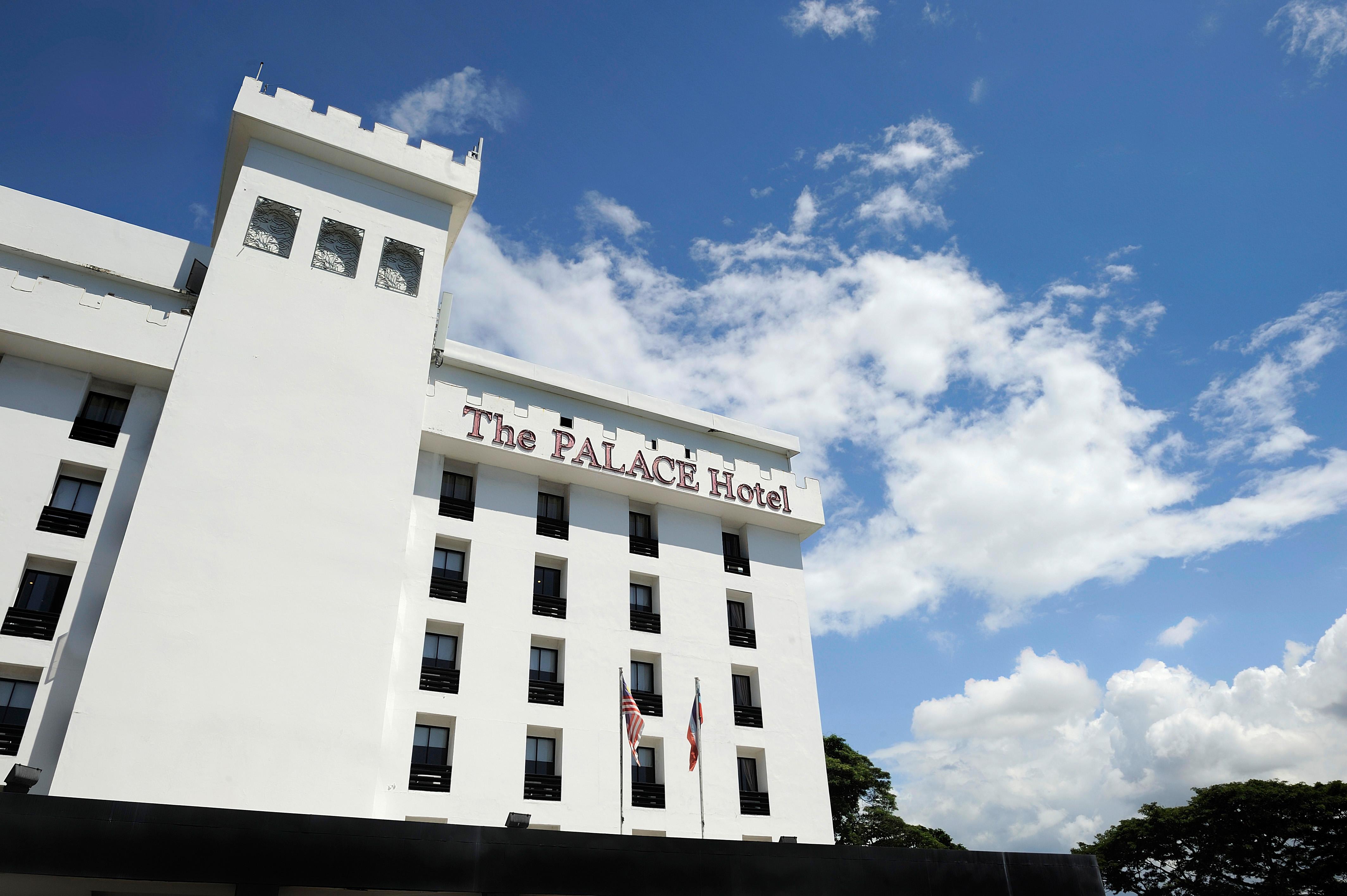 The Palace Hotel Kota Kinabalu Bagian luar foto