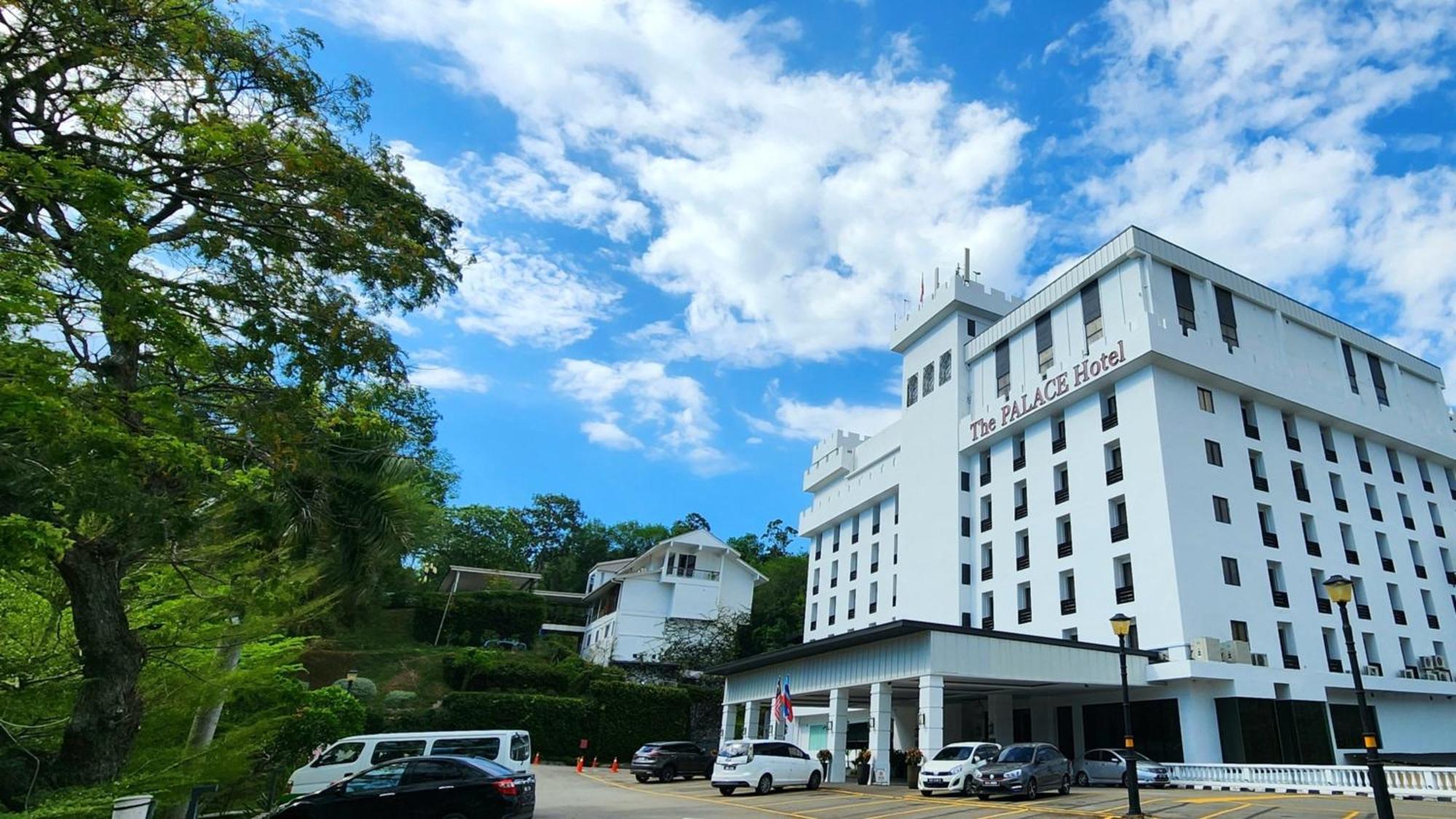 The Palace Hotel Kota Kinabalu Bagian luar foto